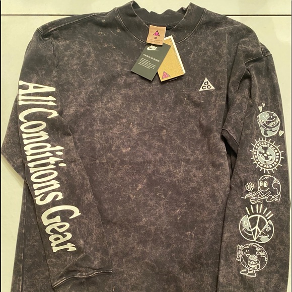 nike long sleeve acg earth tee